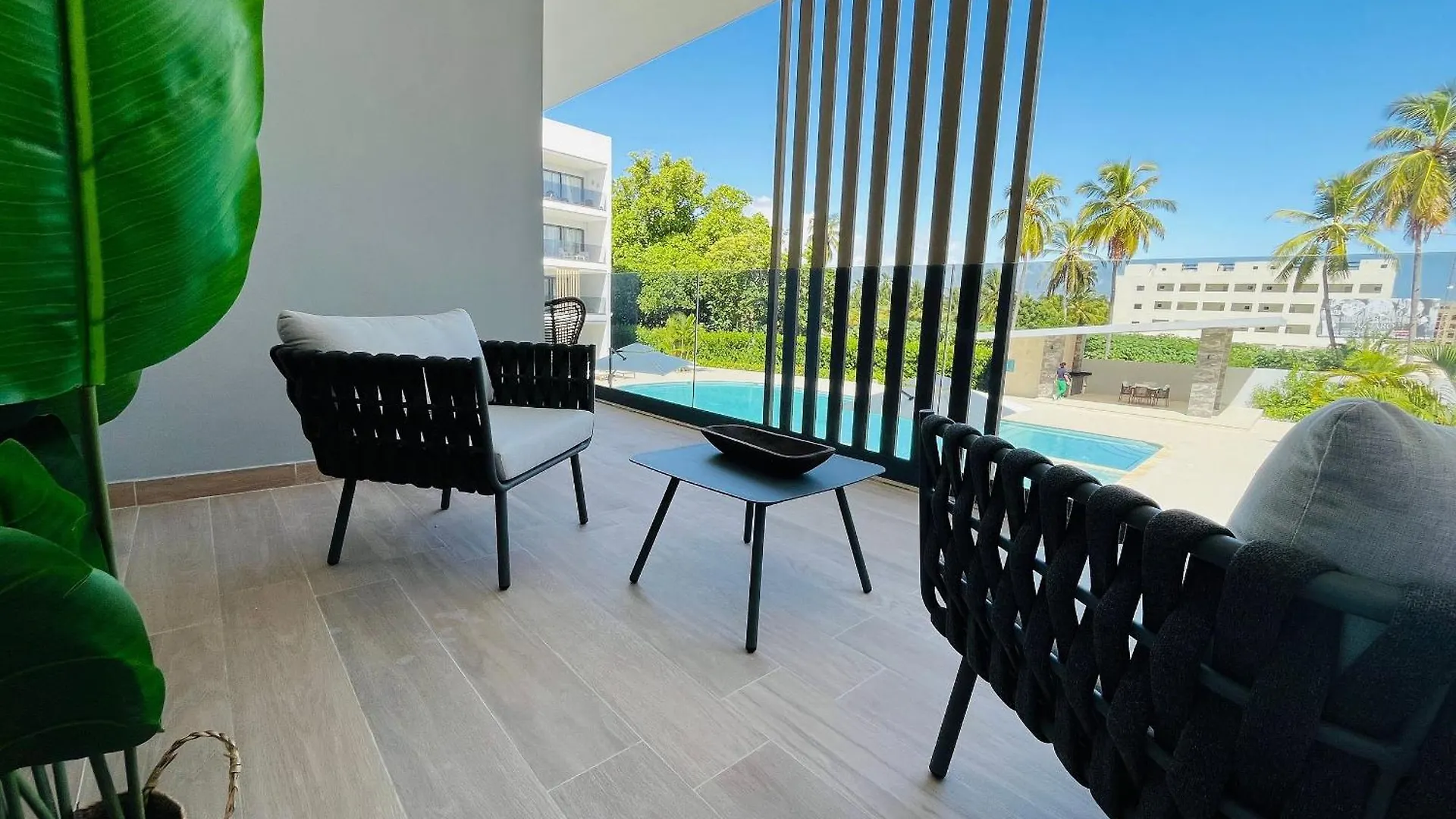 Kontakte von New Pool Views Sausalito Residencial Close To Playa Bavaro